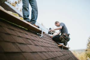 Find Local Roofers & Roofing Contractors in Camp Shelby, MS